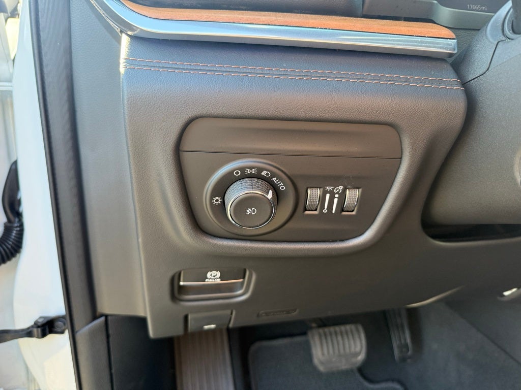 2023 Jeep Grand Cherokee L Summit Reserve 4x4