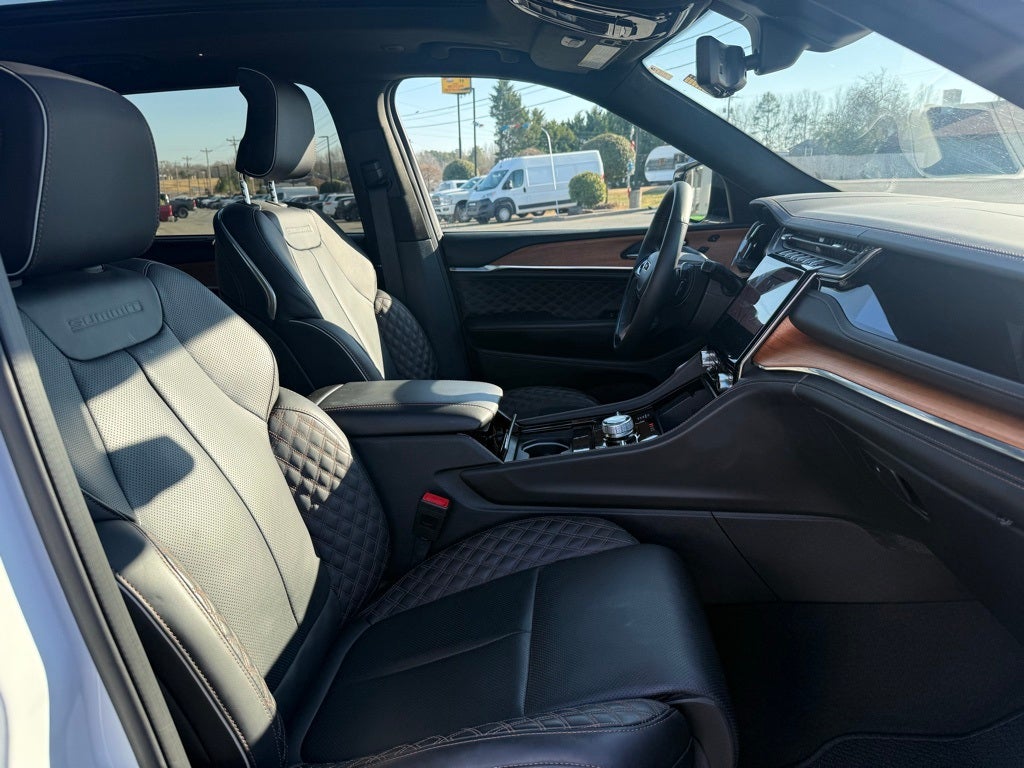 2023 Jeep Grand Cherokee L Summit Reserve 4x4