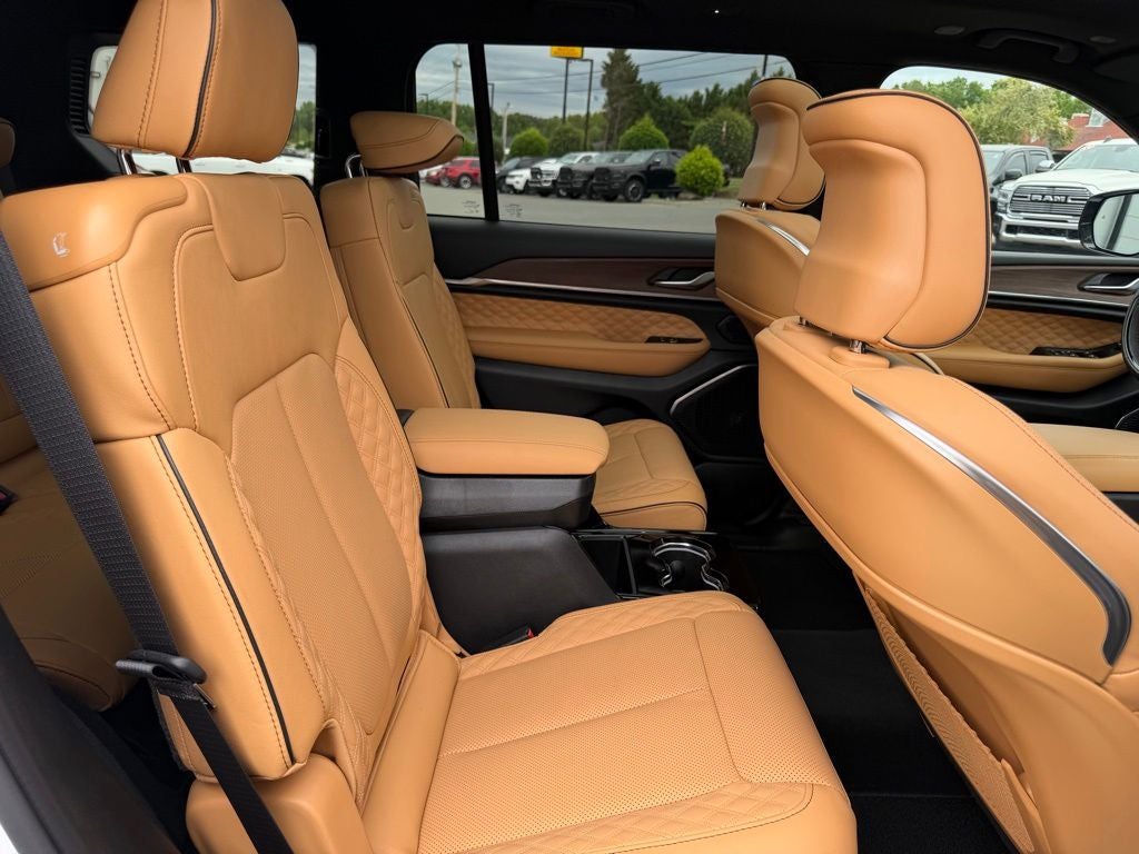 2024 Jeep Grand Cherokee L Summit Reserve 4x4