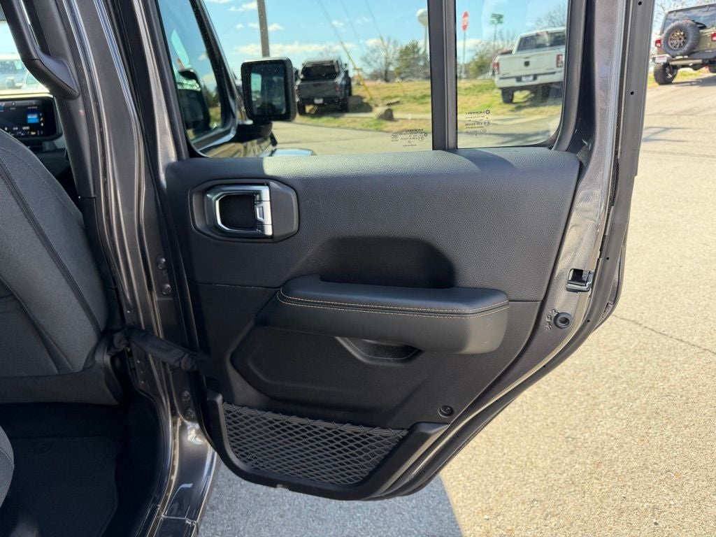 2025 Jeep Wrangler 4xe Sahara 4xe