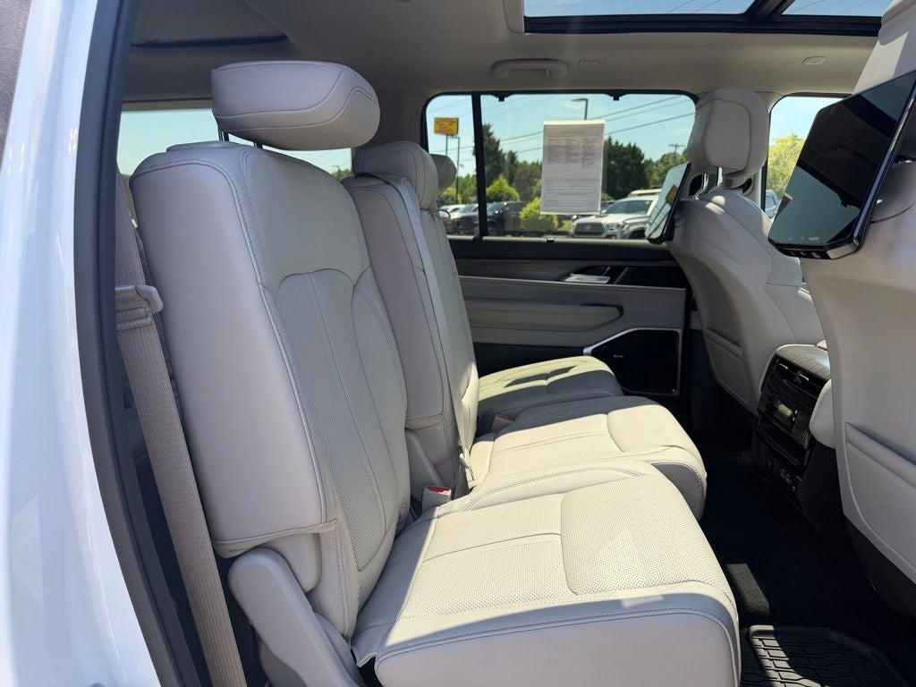 2024 Jeep Wagoneer L Series III 4x4