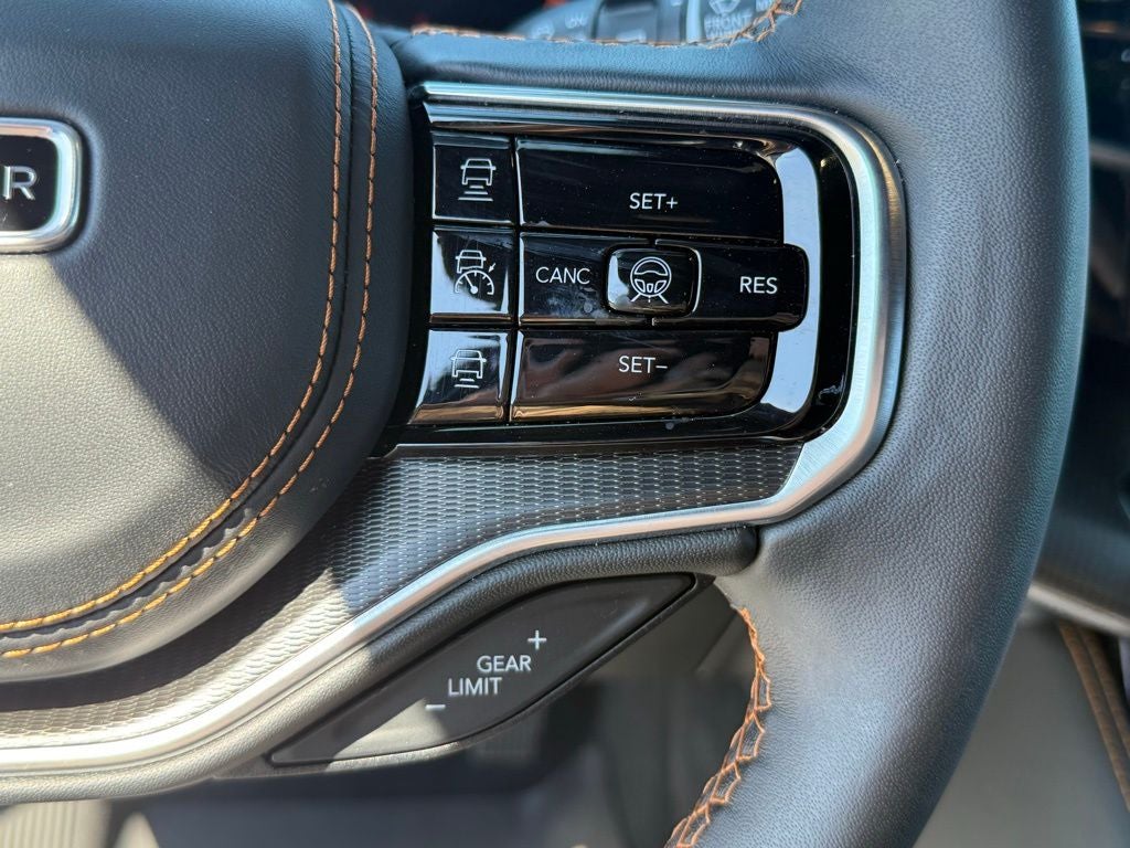 2024 Jeep Grand Wagoneer L Series III Obsidian 4x4