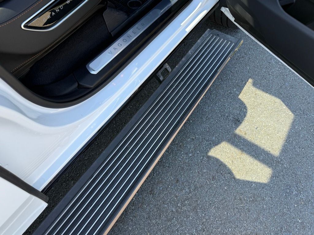 2024 Jeep Grand Wagoneer L Series III Obsidian 4x4