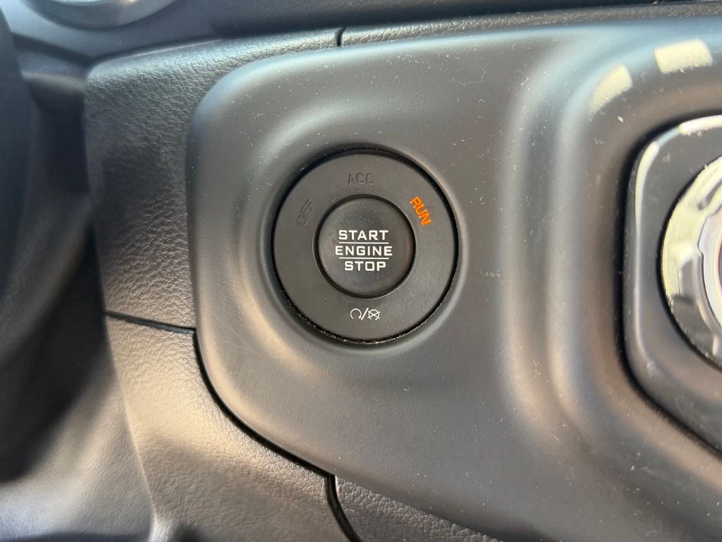 2020 Jeep Gladiator Overland 4x4