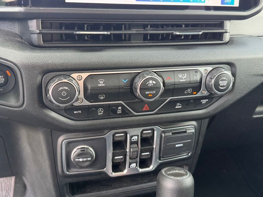 2025 Jeep Gladiator Nighthawk