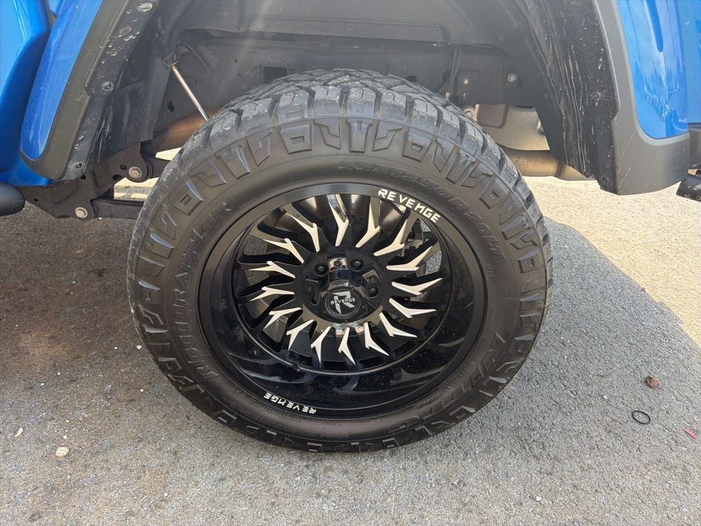 2025 Jeep Gladiator Nighthawk