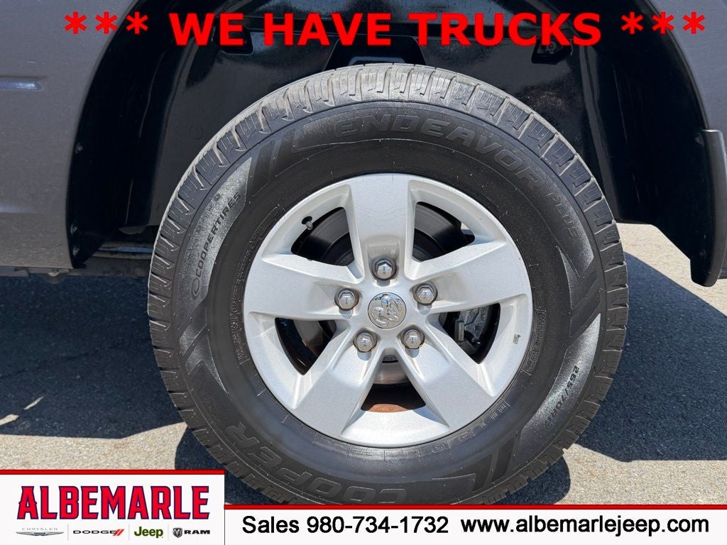 2021 RAM 1500 Classic SLT Crew Cab 4x4 5'7' Box