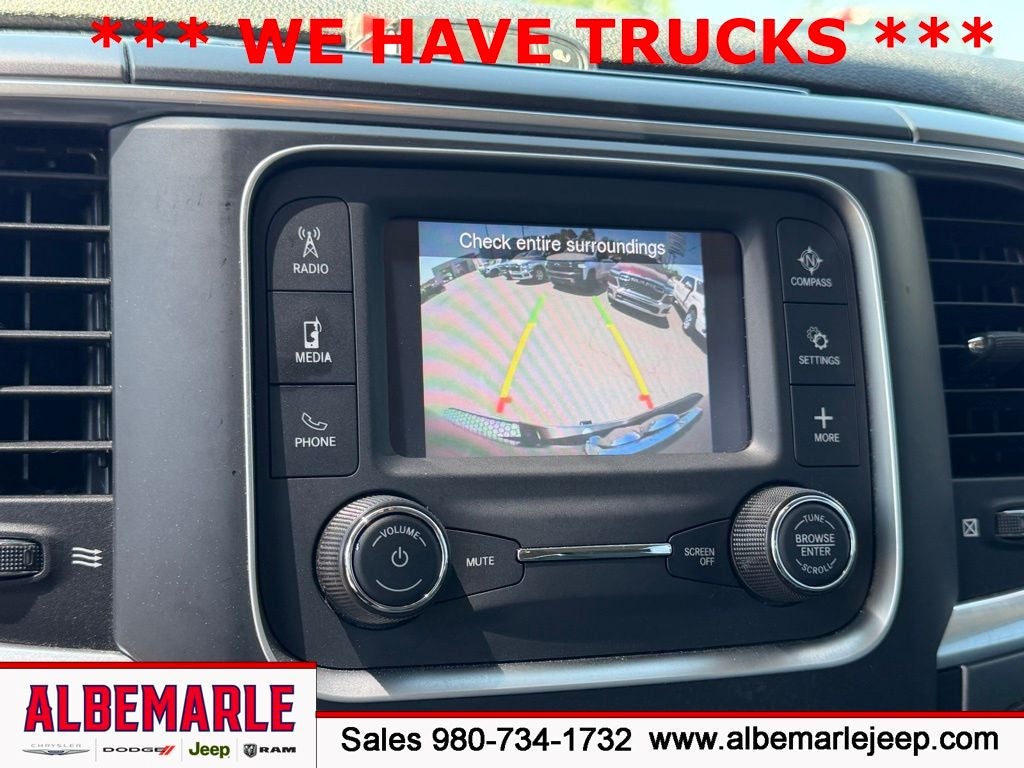 2021 RAM 1500 Classic SLT Crew Cab 4x4 5'7' Box