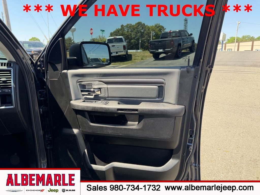2021 RAM 1500 Classic SLT Crew Cab 4x4 5'7' Box