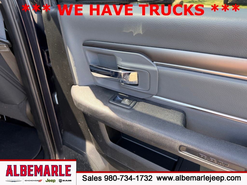 2021 RAM 1500 Classic SLT Crew Cab 4x4 5'7' Box
