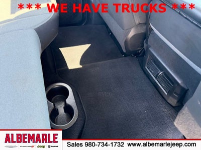 2021 RAM 1500 Classic SLT Crew Cab 4x4 5'7' Box