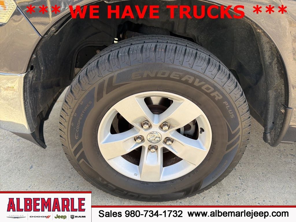 2021 RAM 1500 Classic SLT Crew Cab 4x4 5'7' Box