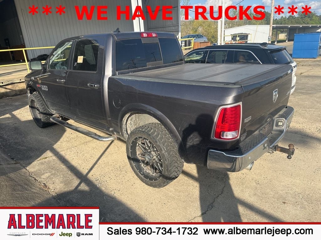 2017 RAM 1500 Laramie Crew Cab 4x4 5'7' Box