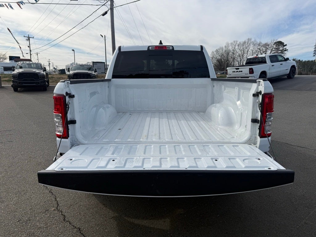 2022 RAM 1500 Big Horn Crew Cab 4x2 5'7' Box