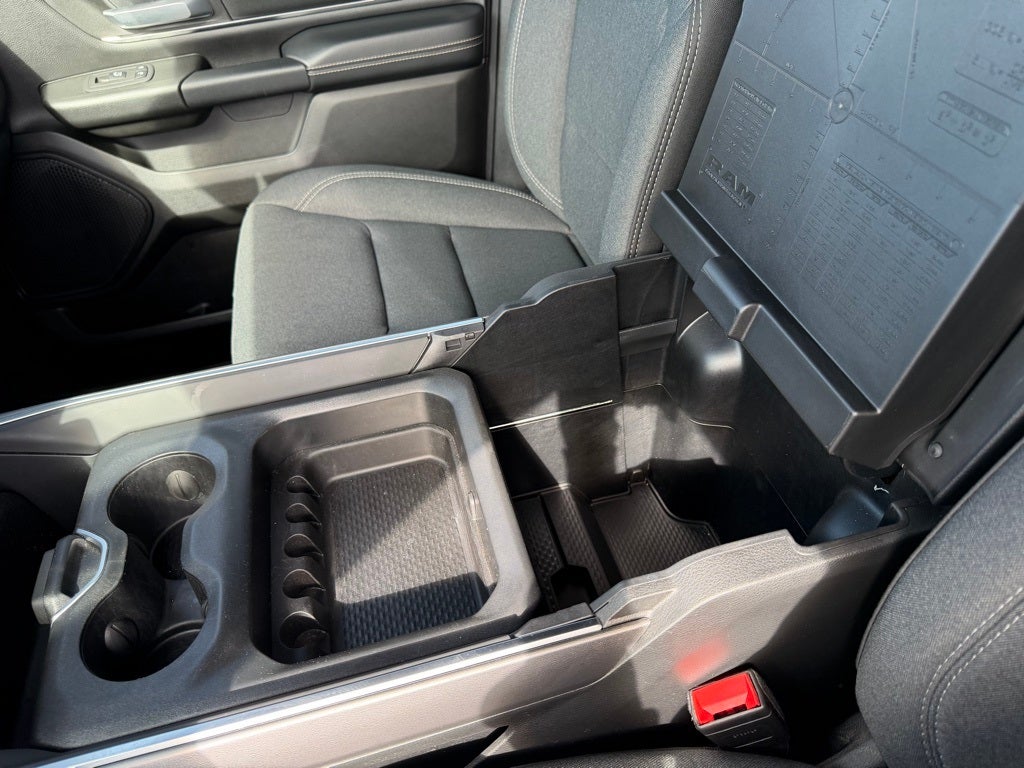 2024 RAM 1500 Big Horn Crew Cab 4x2 5'7' Box