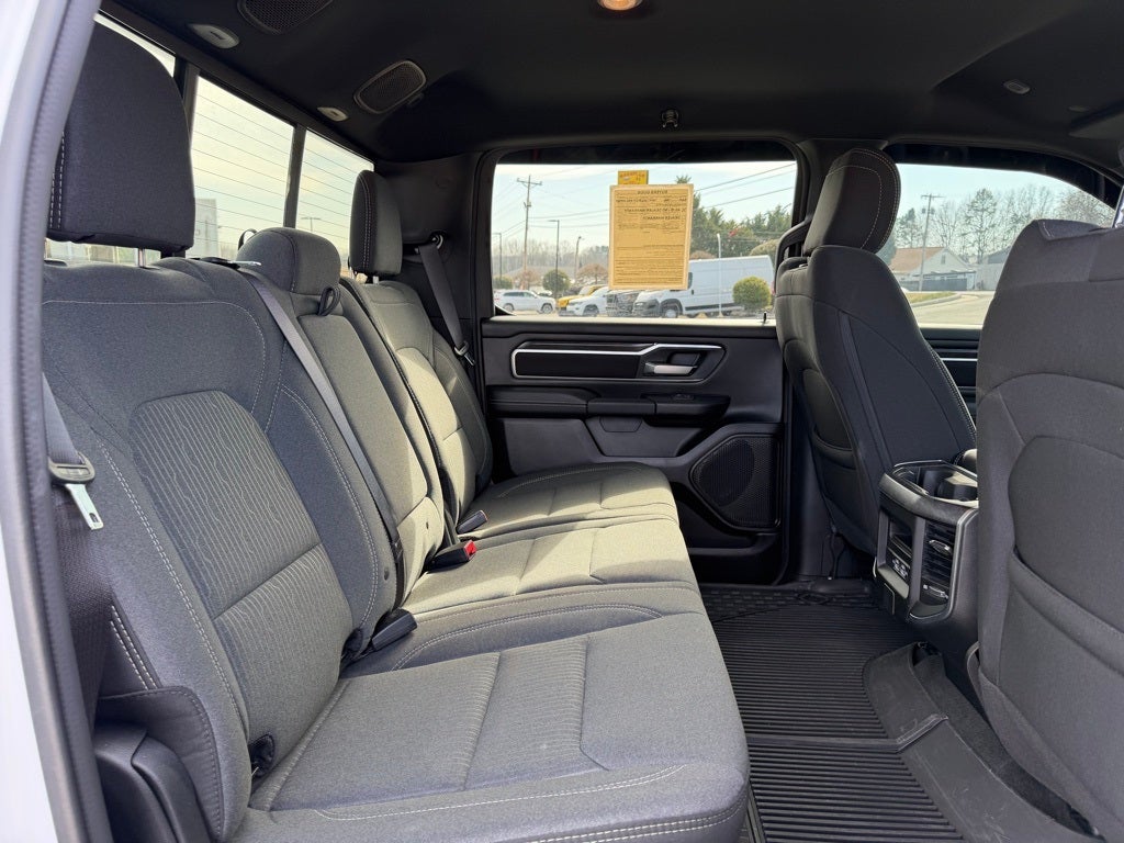 2024 RAM 1500 Big Horn Crew Cab 4x2 5'7' Box