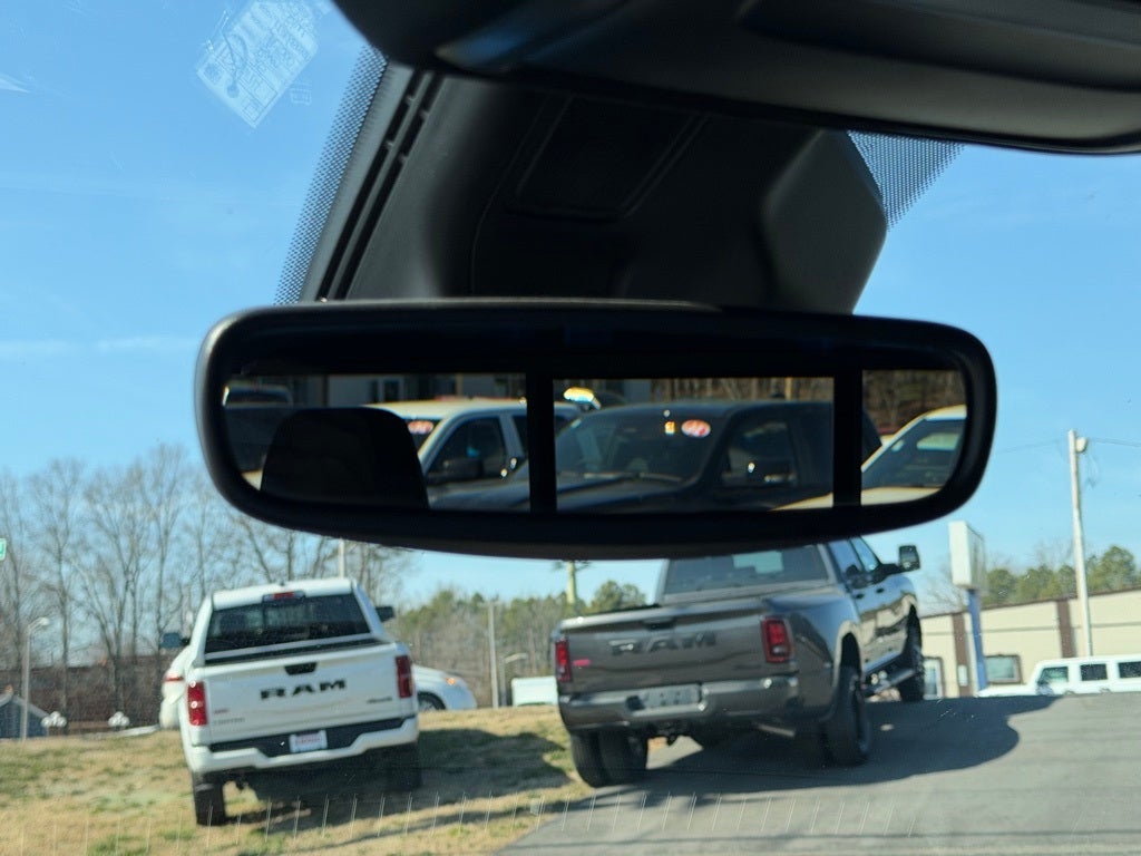 2025 RAM 1500 Tradesman Crew Cab 4x4 5'7' Box