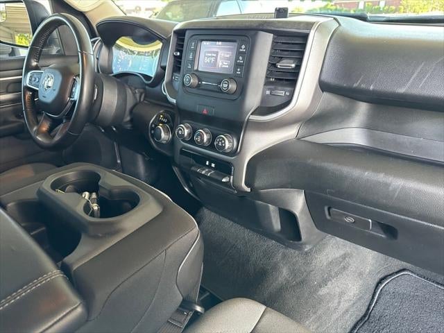 2020 RAM 1500 Big Horn Crew Cab 4x4 5'7' Box