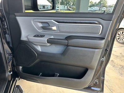 2020 RAM 1500 Big Horn Crew Cab 4x4 5'7' Box