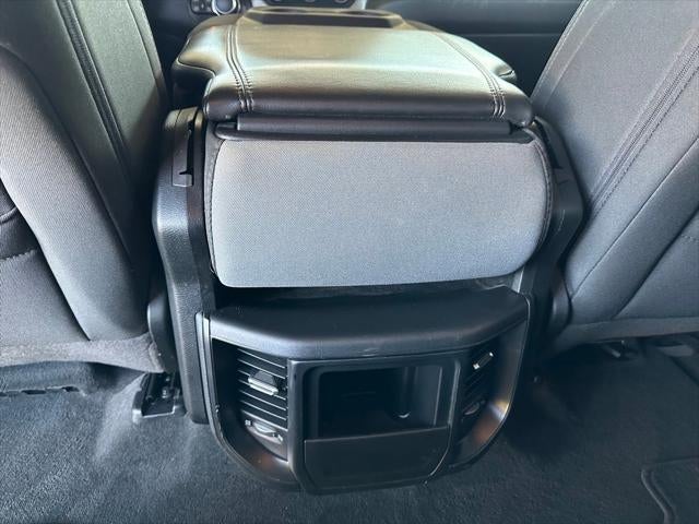 2020 RAM 1500 Big Horn Crew Cab 4x4 5'7' Box