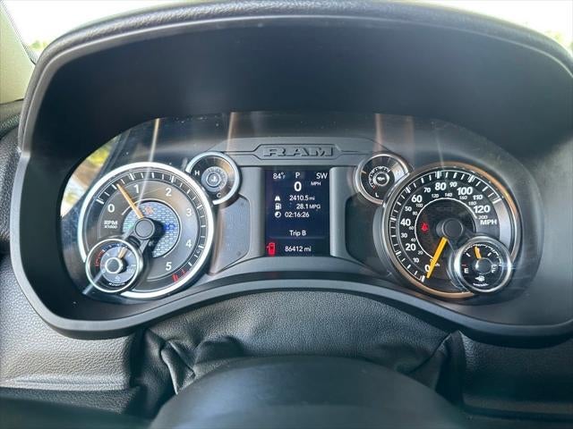 2020 RAM 1500 Big Horn Crew Cab 4x4 5'7' Box
