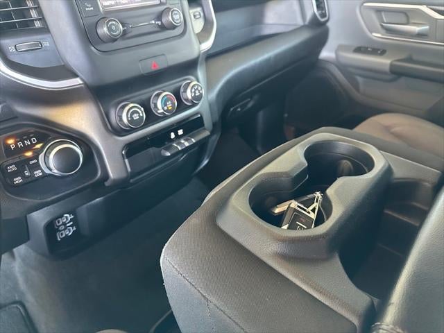 2020 RAM 1500 Big Horn Crew Cab 4x4 5'7' Box