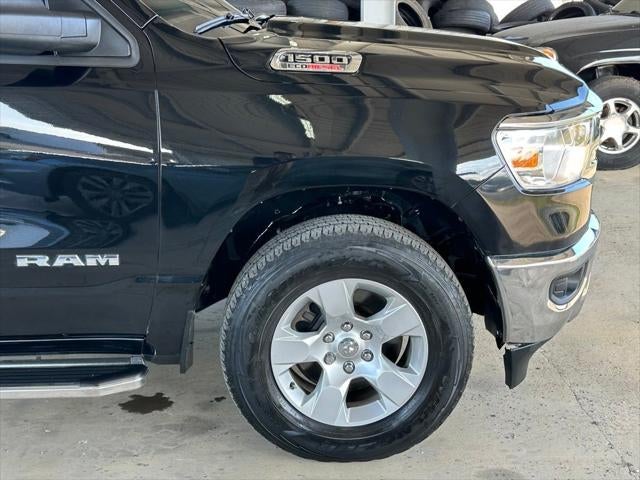 2020 RAM 1500 Big Horn Crew Cab 4x4 5'7' Box