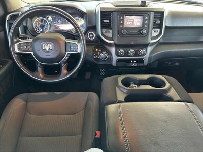 2020 RAM 1500 Big Horn Crew Cab 4x4 5'7' Box