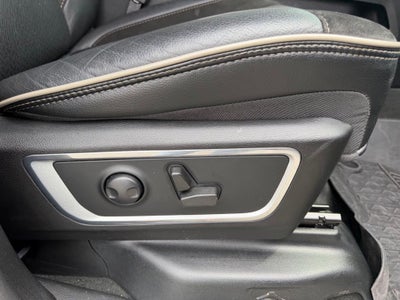 2022 RAM 1500 Laramie Crew Cab 4x4 5'7' Box
