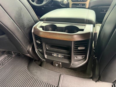 2022 RAM 1500 Laramie Crew Cab 4x4 5'7' Box