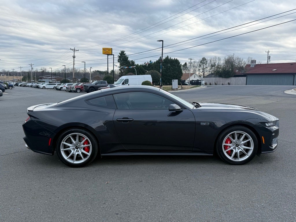 2024 Ford Mustang GT Premium Fastback