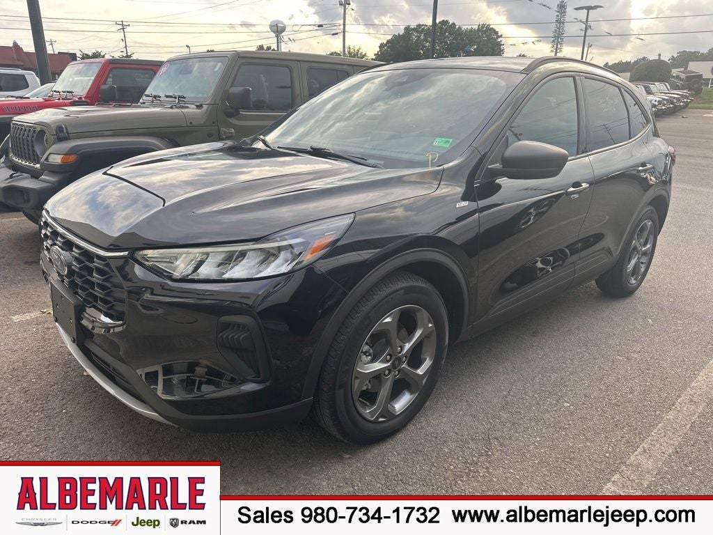 2025 Ford Escape ST-Line