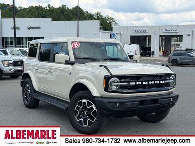 2025 Ford Bronco Outer Banks