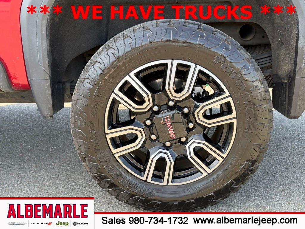 2022 GMC Sierra 2500HD 4WD Crew Cab Standard Bed AT4