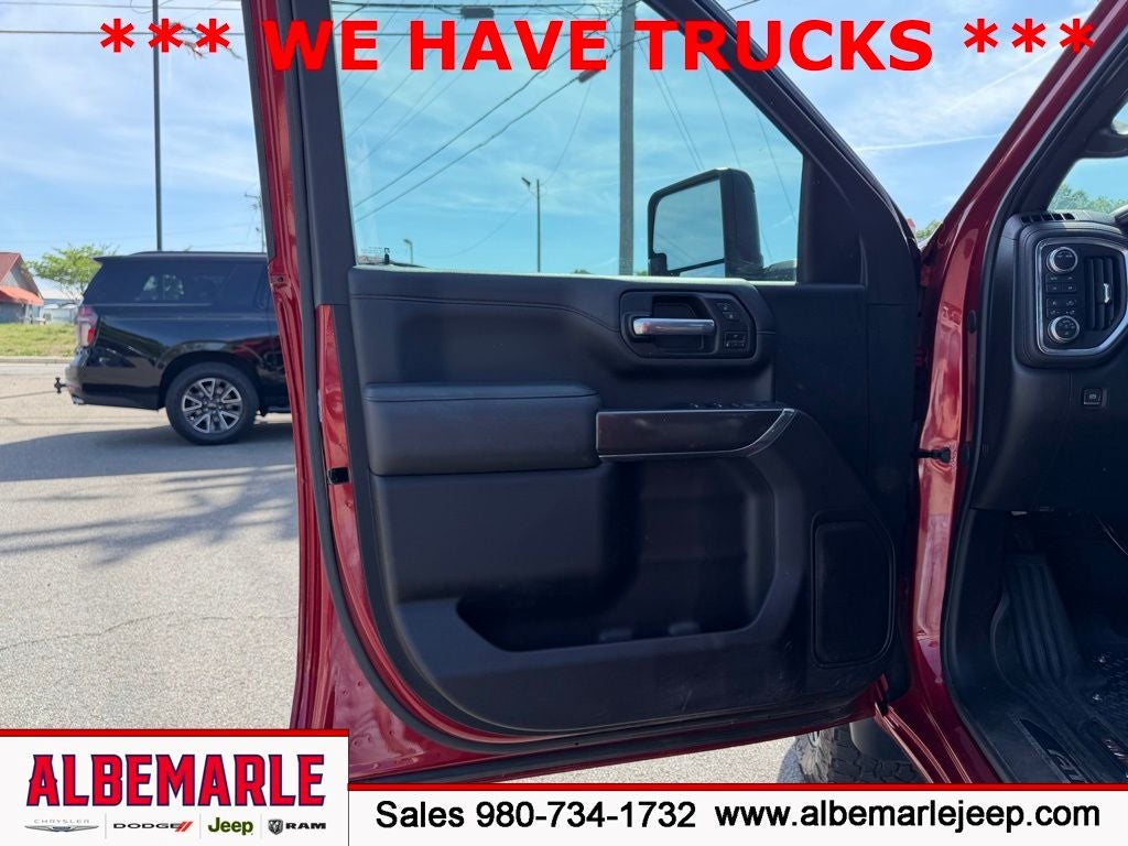 2022 GMC Sierra 2500HD 4WD Crew Cab Standard Bed AT4