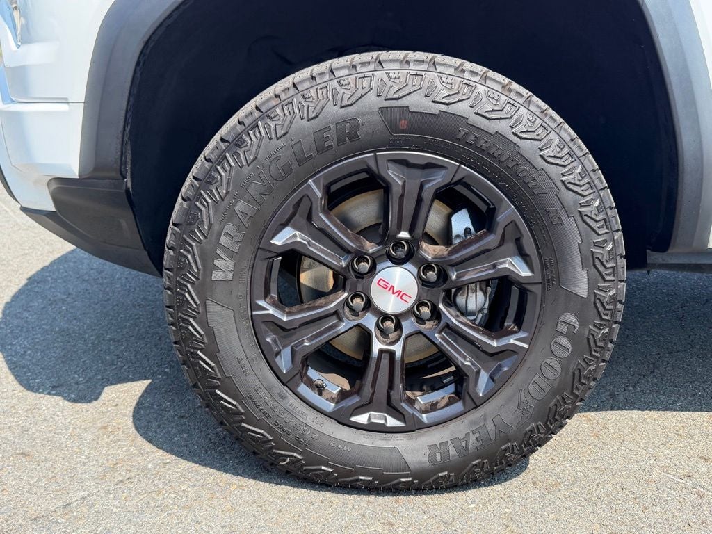2023 GMC Canyon 4WD Crew Cab Short Box Elevation