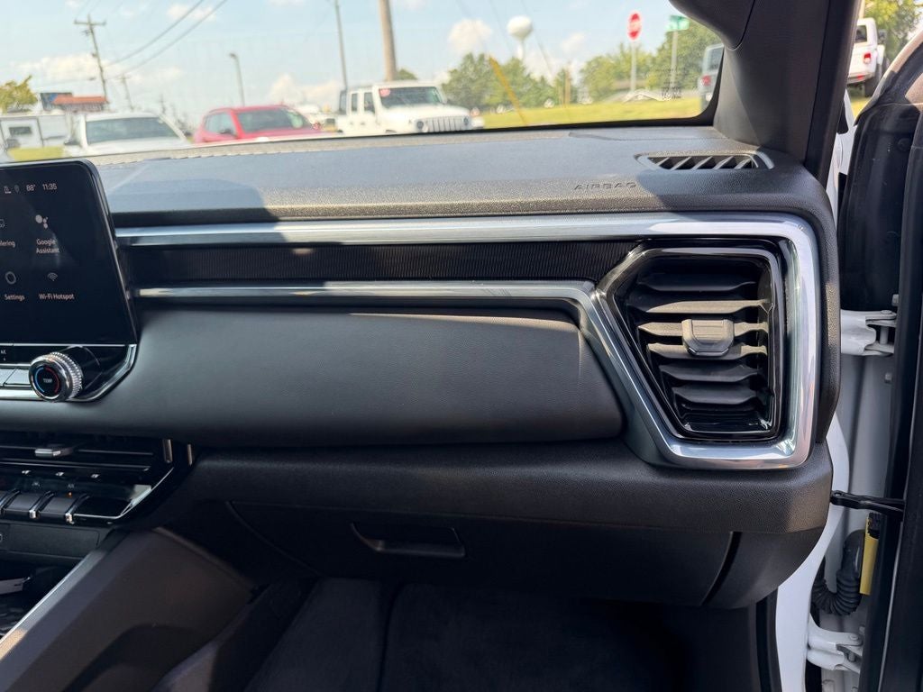 2023 GMC Canyon 4WD Crew Cab Short Box Elevation
