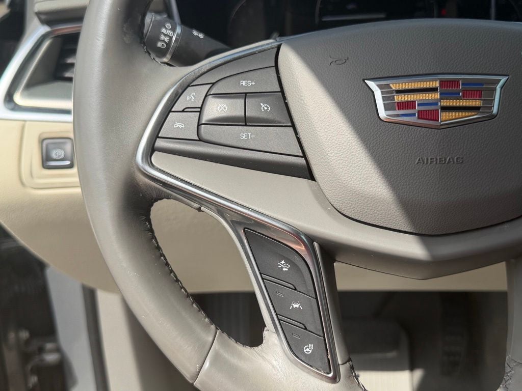 2018 Cadillac XT5 Luxury