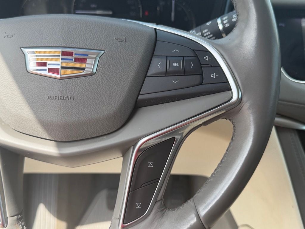 2018 Cadillac XT5 Luxury