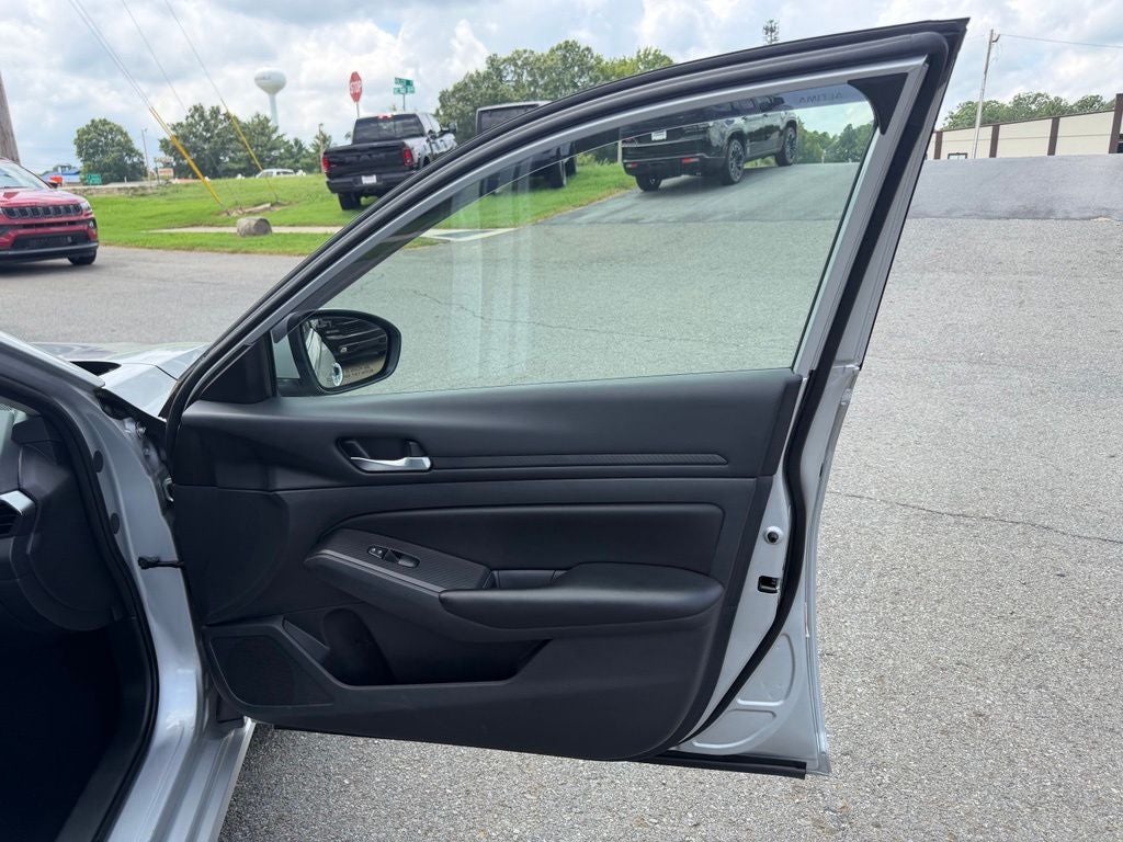 2022 Nissan Altima S FWD