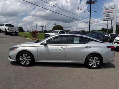 2022 Nissan Altima S FWD