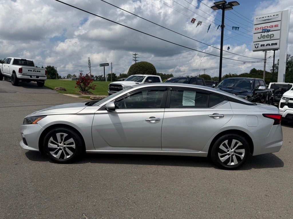 2022 Nissan Altima S FWD