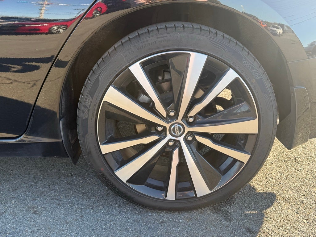 2021 Nissan Altima SR FWD