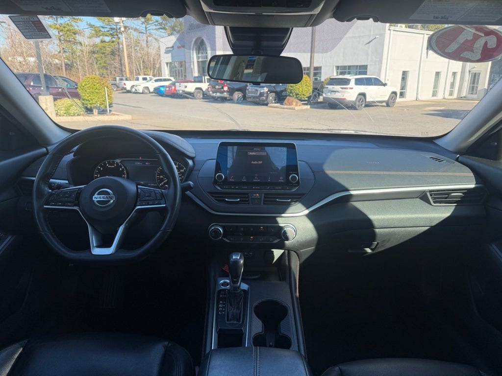 2021 Nissan Altima SR FWD