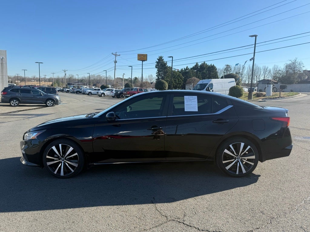 2021 Nissan Altima SR FWD