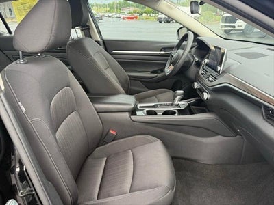 2023 Nissan Altima SV FWD