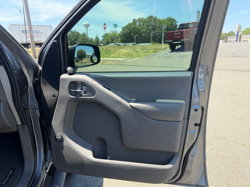 2017 Nissan Frontier SV