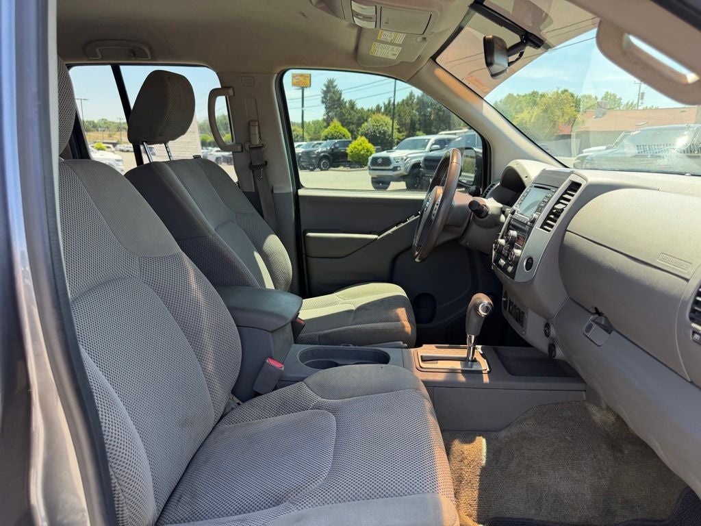 2017 Nissan Frontier SV