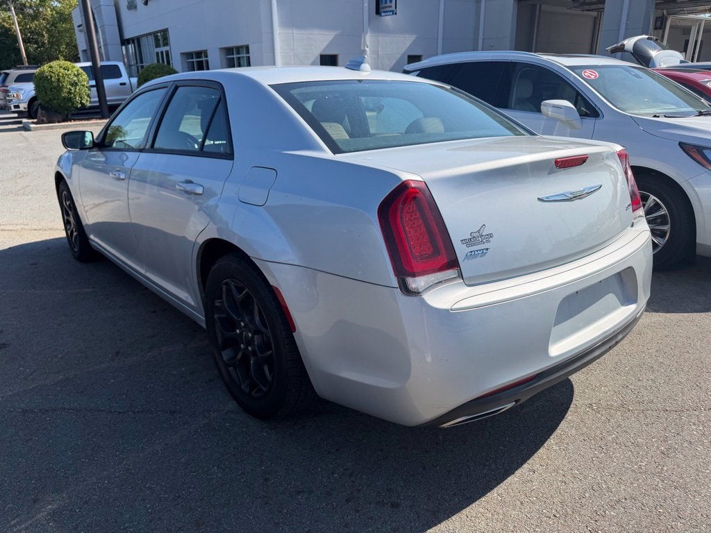 2019 Chrysler 300 Touring AWD