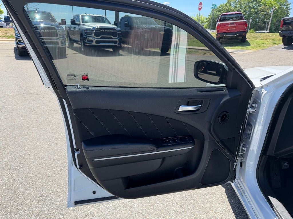 2022 Dodge Charger SXT RWD